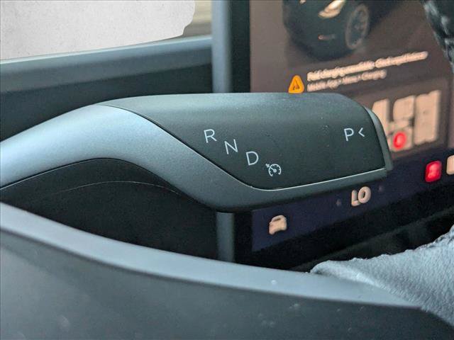 Used 2024 Tesla Model Y Long Range AWD/4WD image 12