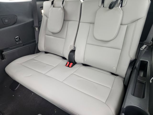 New 2026 Ford Explorer Active RWD image 31