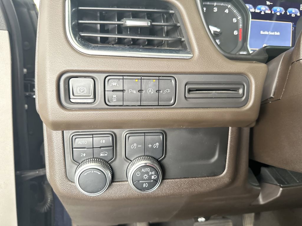 Used 2021 GMC Yukon SLT AWD/4WD image 19
