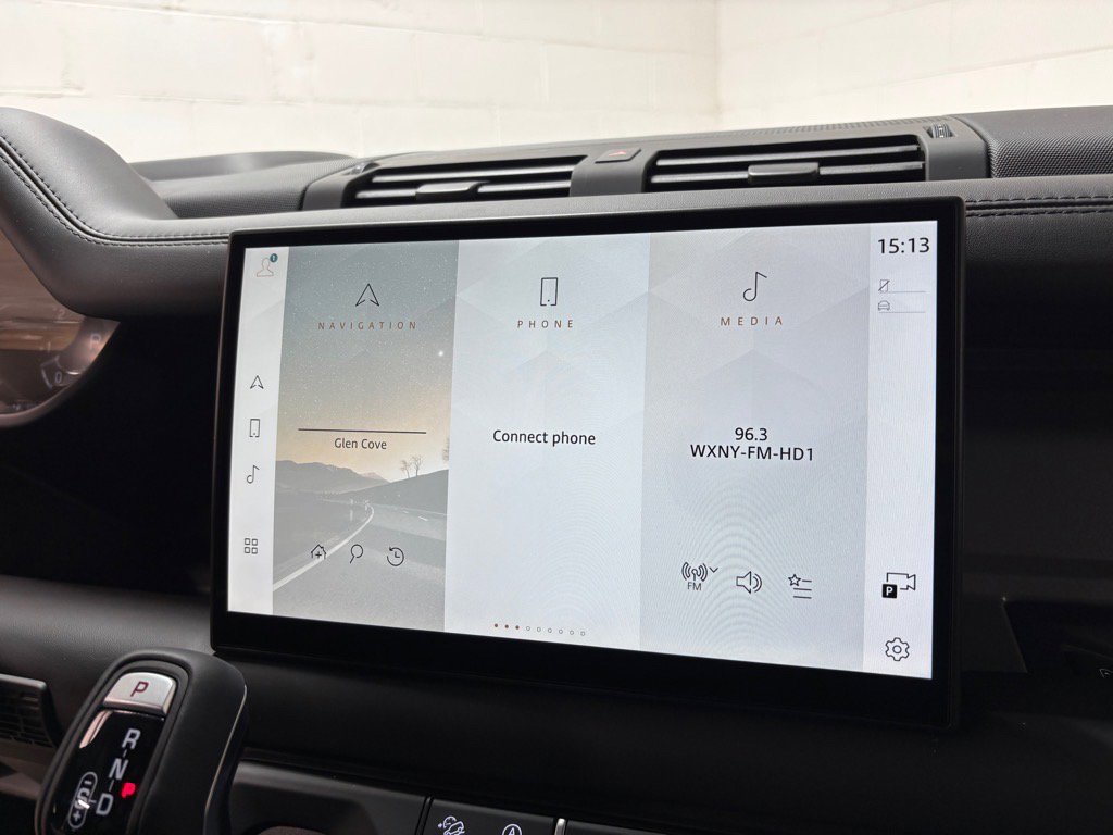 New 2025 Land Rover Defender 110 V8 image 17