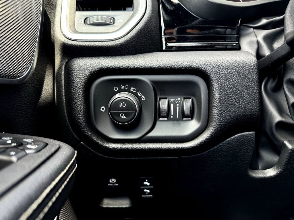 New 2026 RAM 1500 Laramie w/ Night Edition image 18