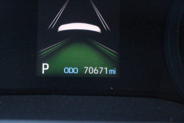 Certified 2024 Toyota Sienna LE FWD image 26