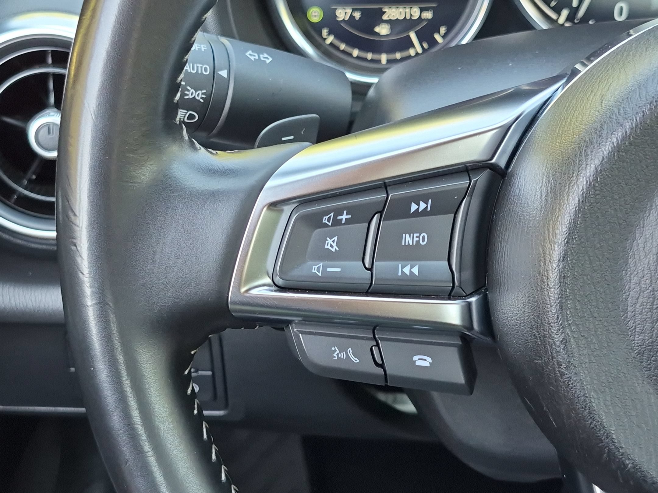 Used 2025 MAZDA MX-5 Miata RF Grand Touring RWD image 9