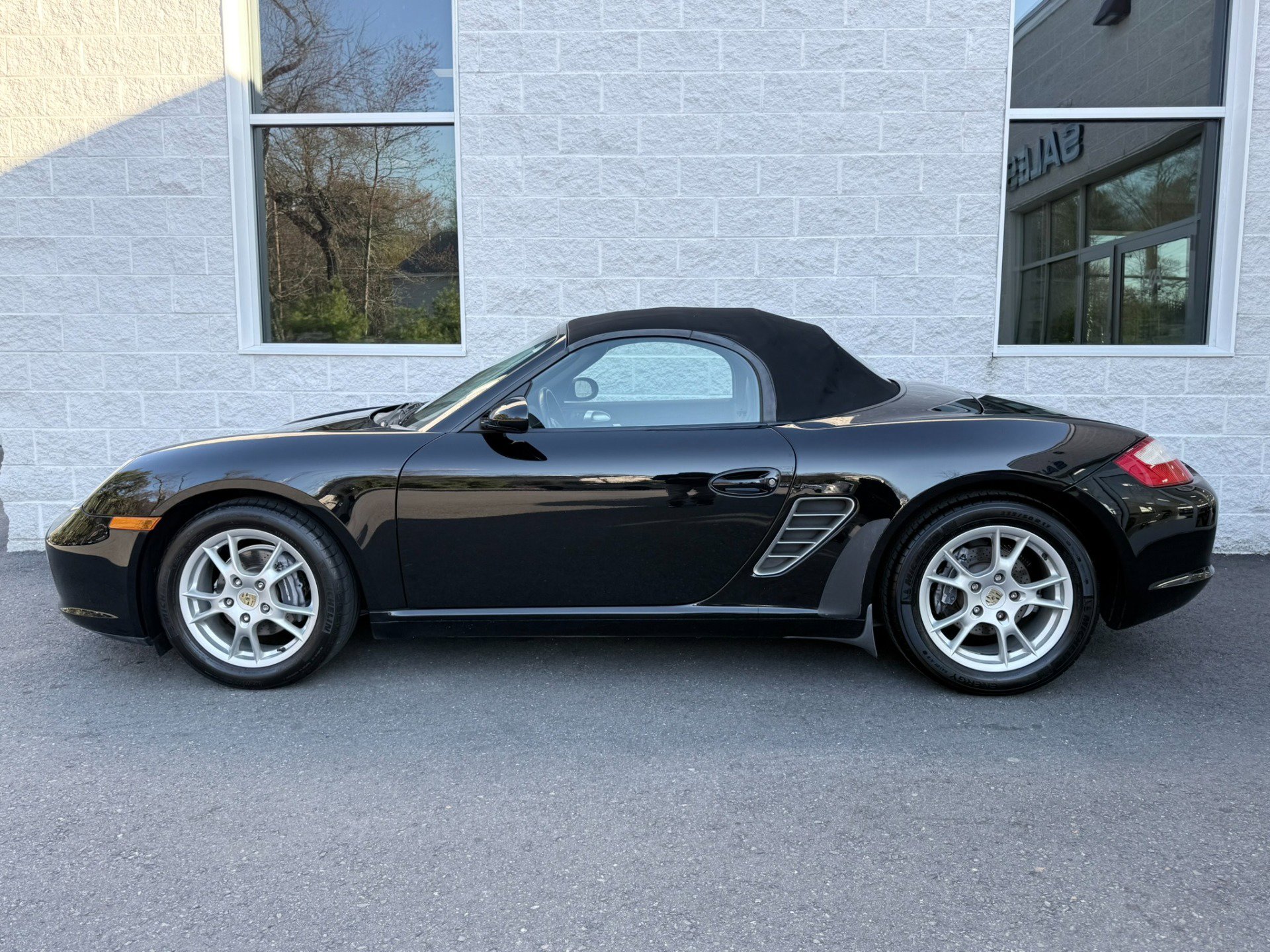 Used 2006 Porsche Boxster RWD image 4