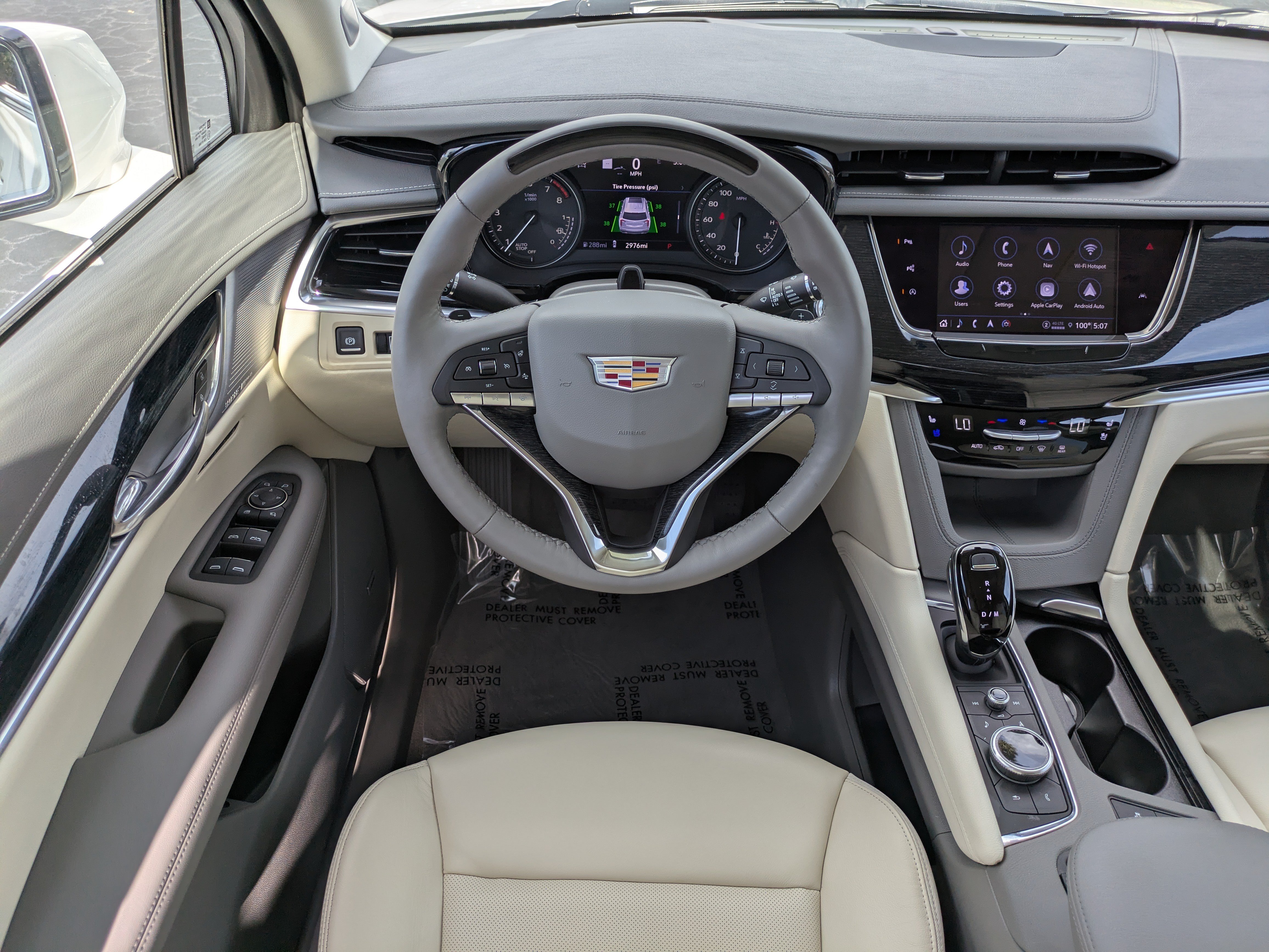 Certified 2025 Cadillac XT6 Premium Luxury w/ Technology Package AWD/4WD image 15