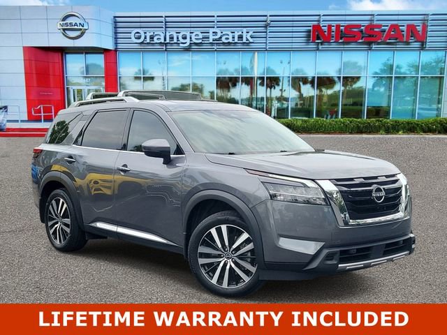 Used 2023 Nissan Pathfinder Platinum w/ Cargo Package AWD/4WD image 1