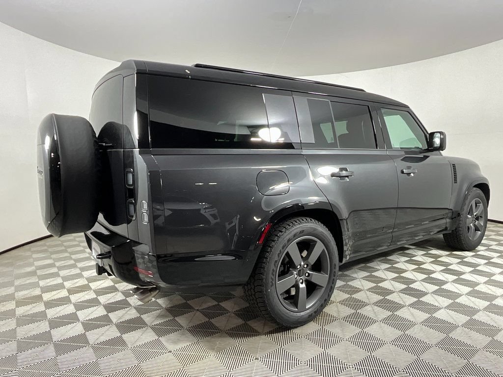 New 2026 Land Rover Defender 130 V8 AWD/4WD image 2