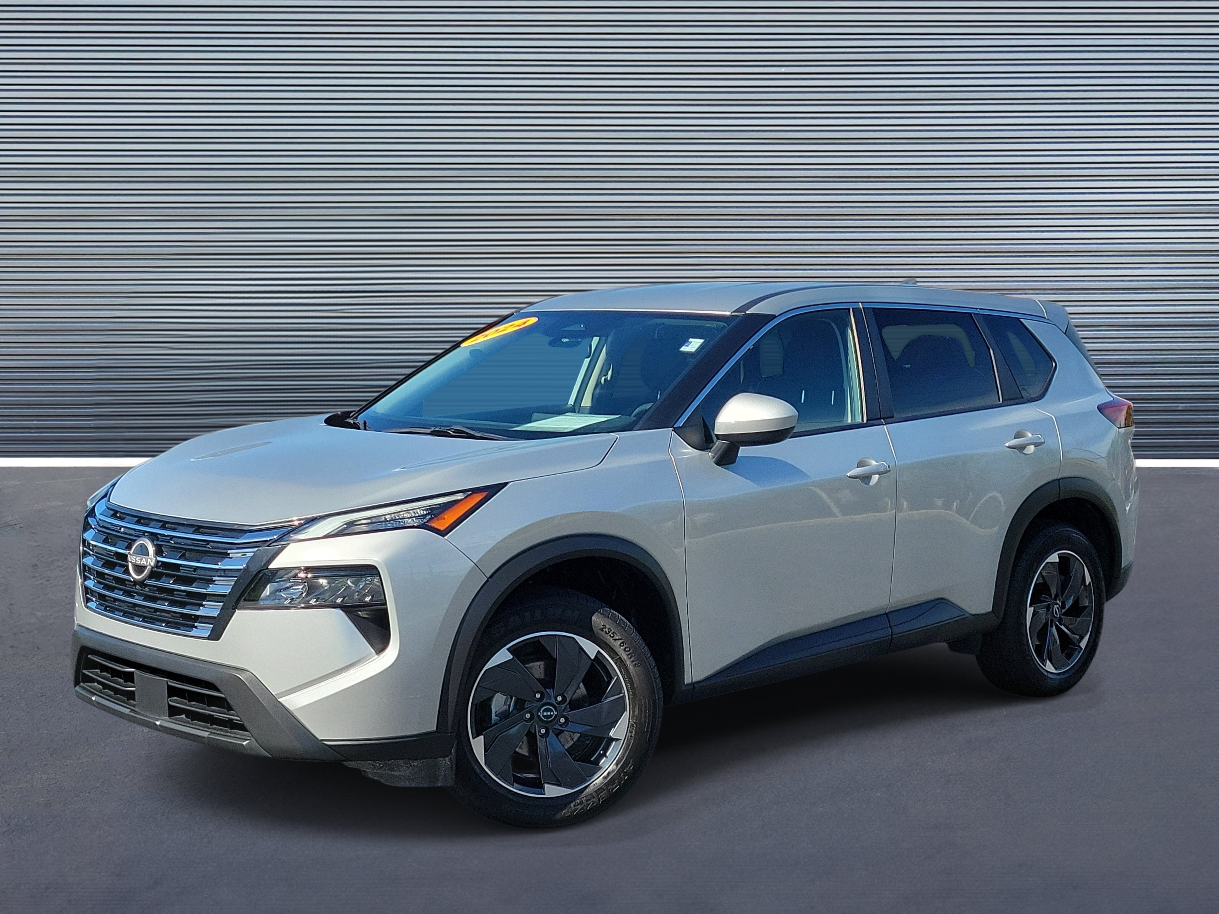 Used 2024 Nissan Rogue SV