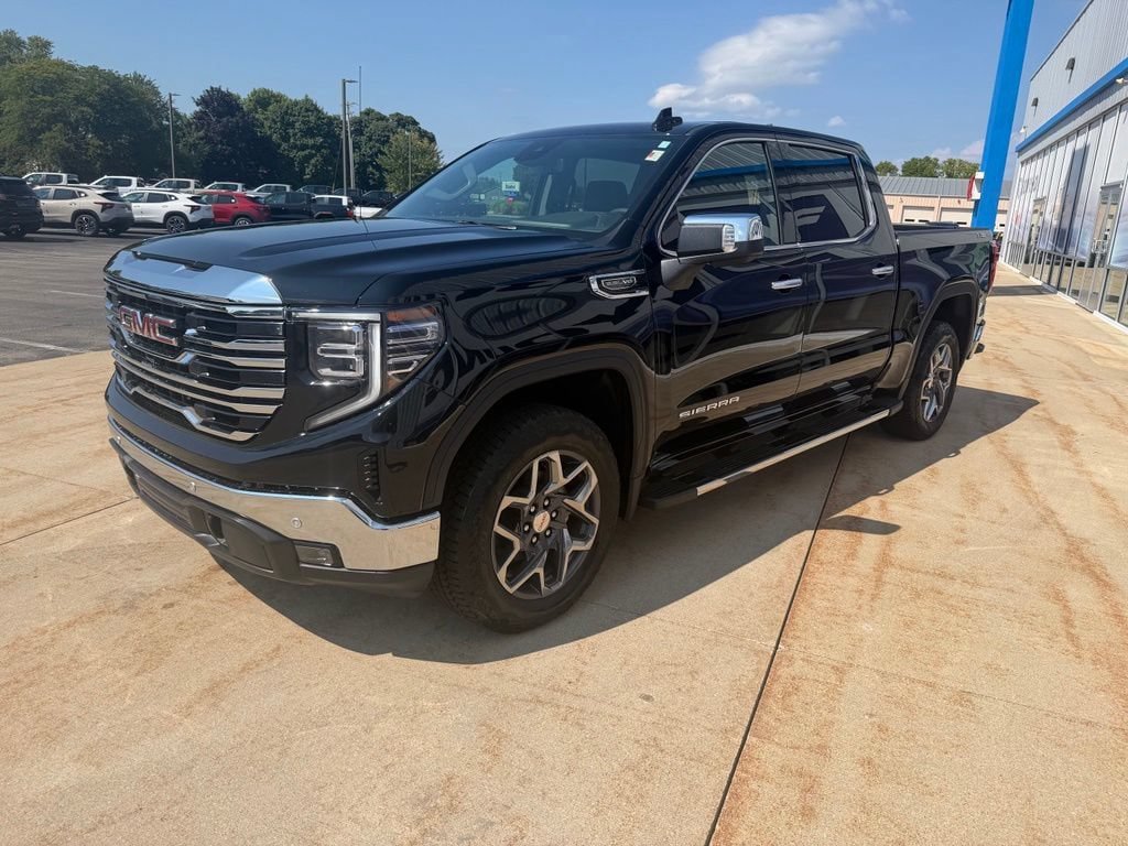 New 2026 GMC Sierra 1500 SLT w/ SLT Premium Package AWD/4WD image 7