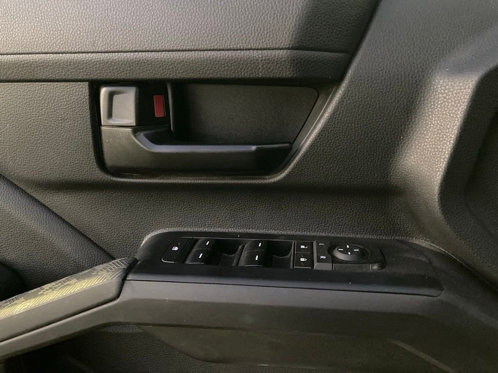 Used 2024 Toyota Tacoma SR5 AWD/4WD image 24