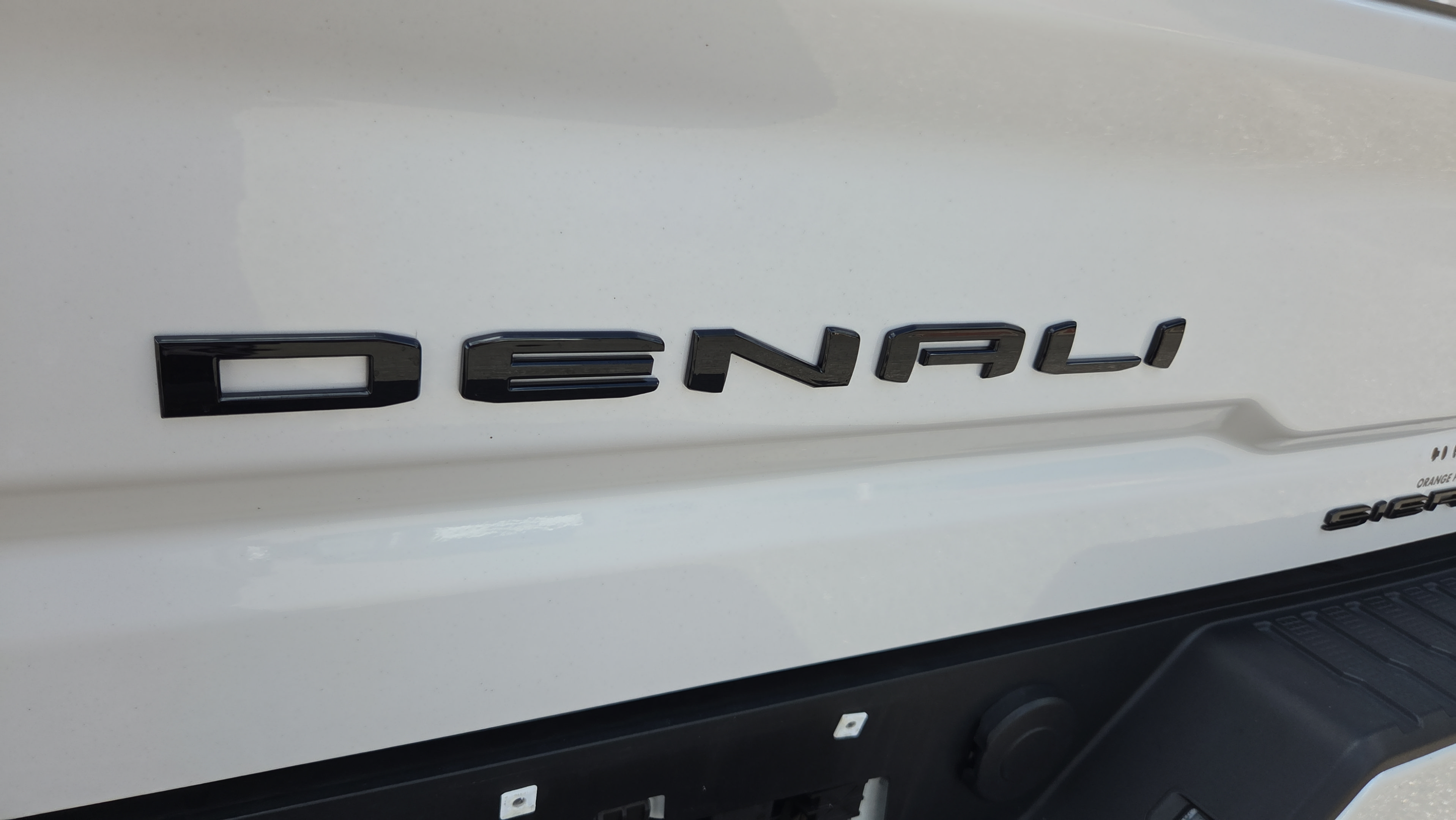 Used 2024 GMC Sierra 2500 Denali w/ Denali Reserve Package AWD/4WD image 32