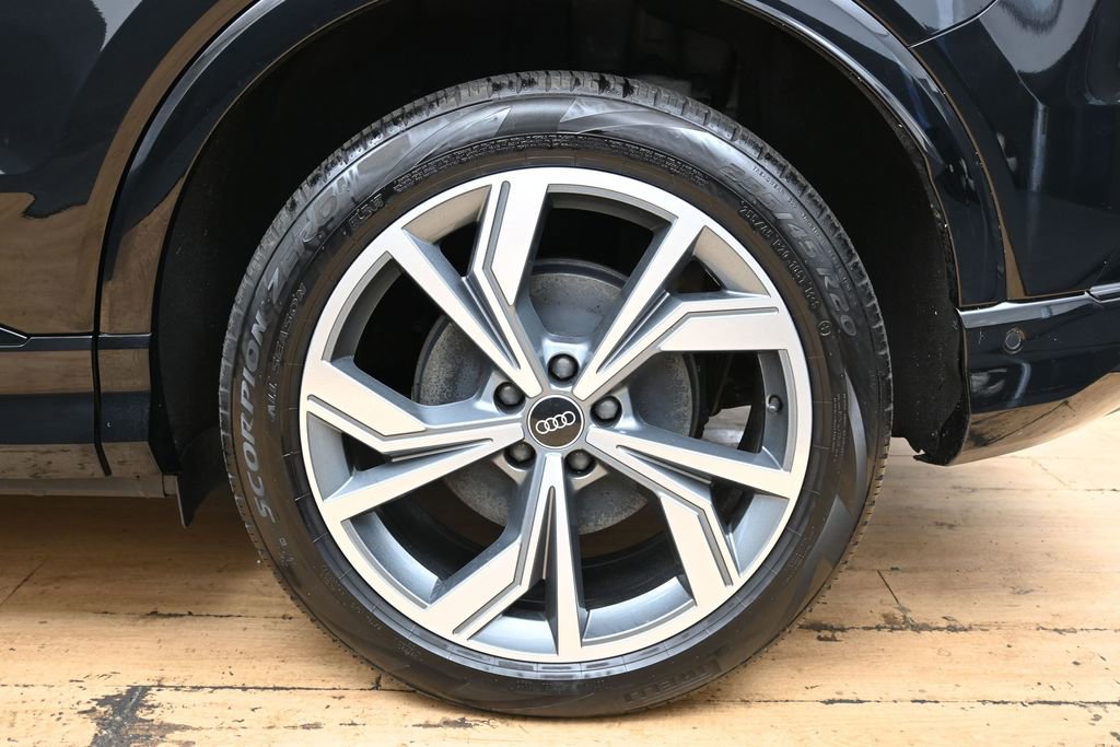 Used 2023 Audi Q4 e-tron Premium Plus w/ Premium Plus AWD/4WD image 13