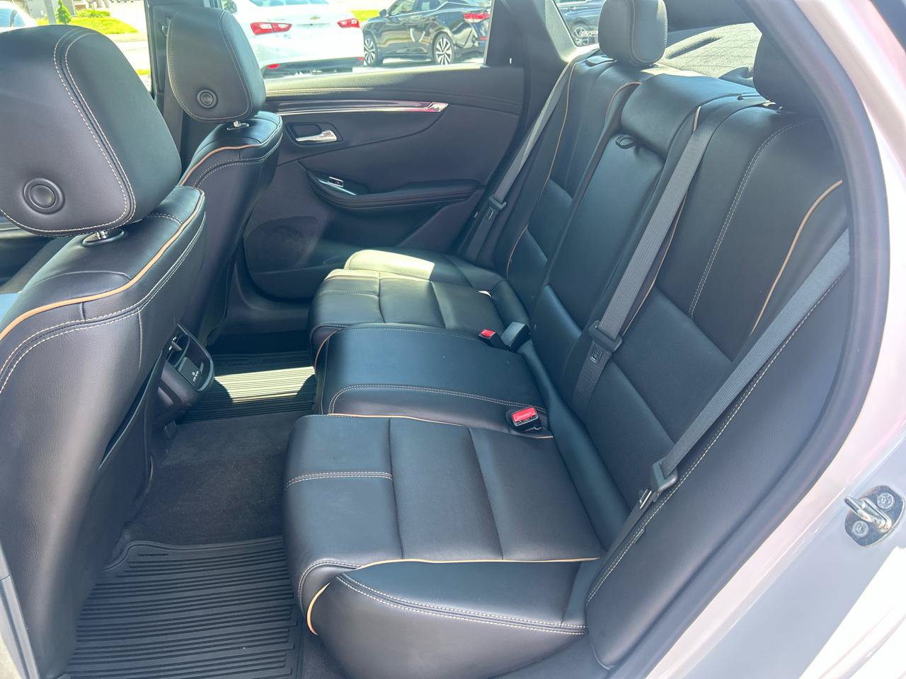 Used 2017 Chevrolet Impala Premier w/ Enhanced Convenience Package FWD image 12