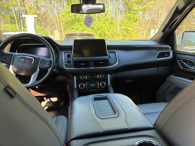 Used 2022 GMC Yukon SLT w/ SLT Premium Package image 4