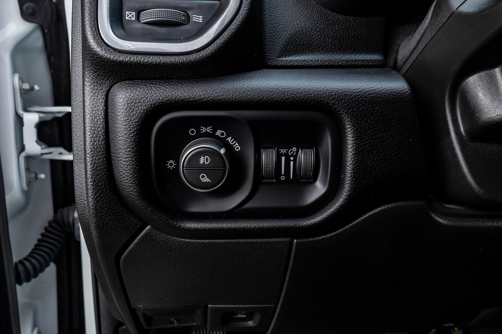 Used 2022 RAM 3500 Laramie AWD/4WD image 18