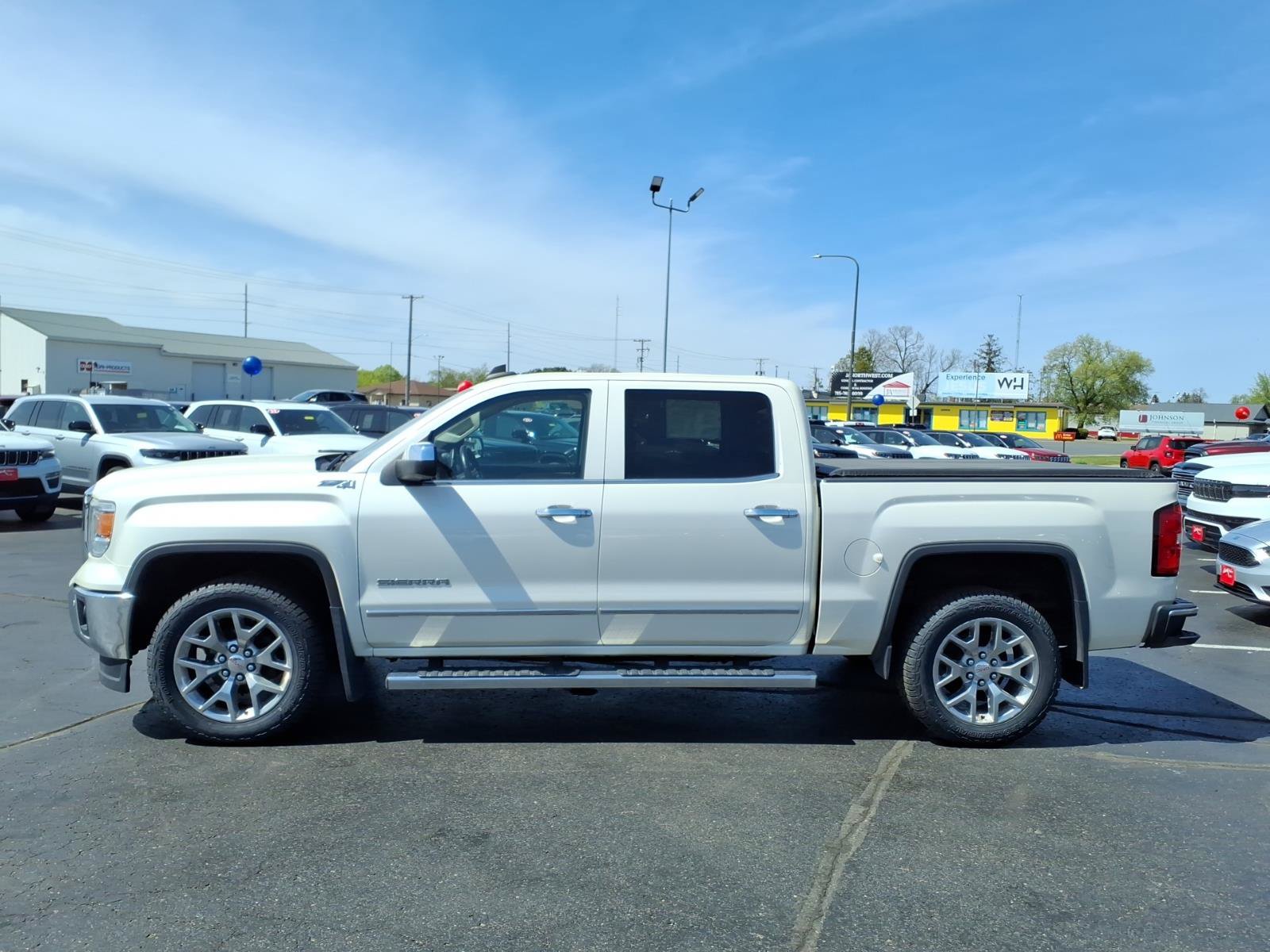 Used 2015 GMC Sierra 1500 SLT w/ SLT Crew Cab Value Package AWD/4WD image 7
