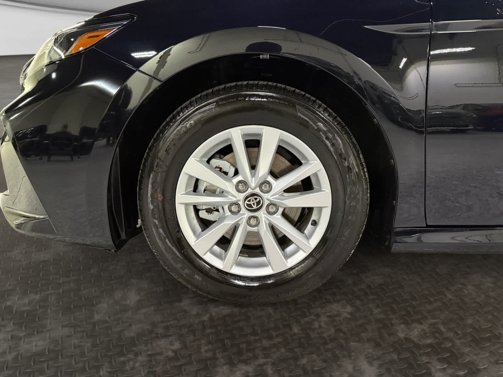 Used 2026 Toyota Camry LE FWD image 21
