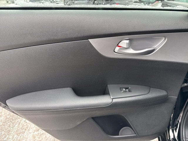 Used 2023 Kia Forte LXS w/ LXS Technology Package image 33