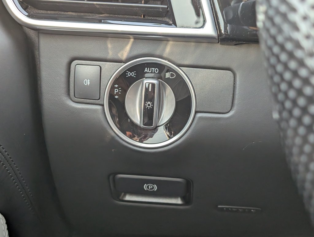 Certified 2017 Mercedes-Benz GLE 43 AMG 4MATIC image 23