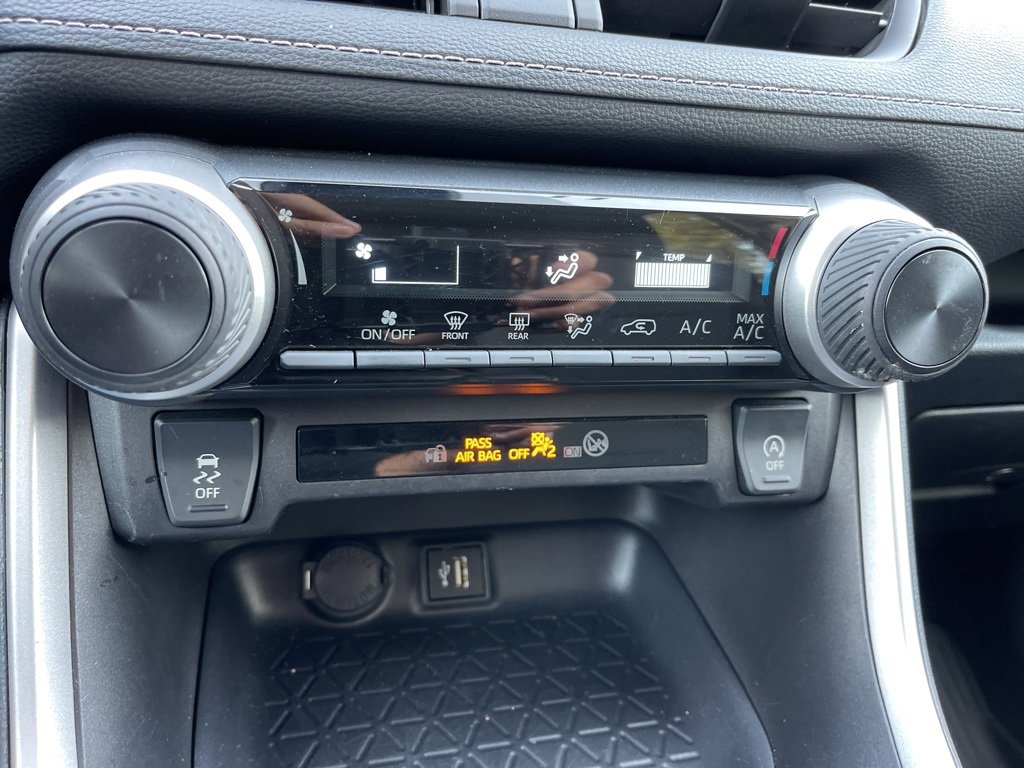 Used 2025 Toyota RAV4 LE image 16