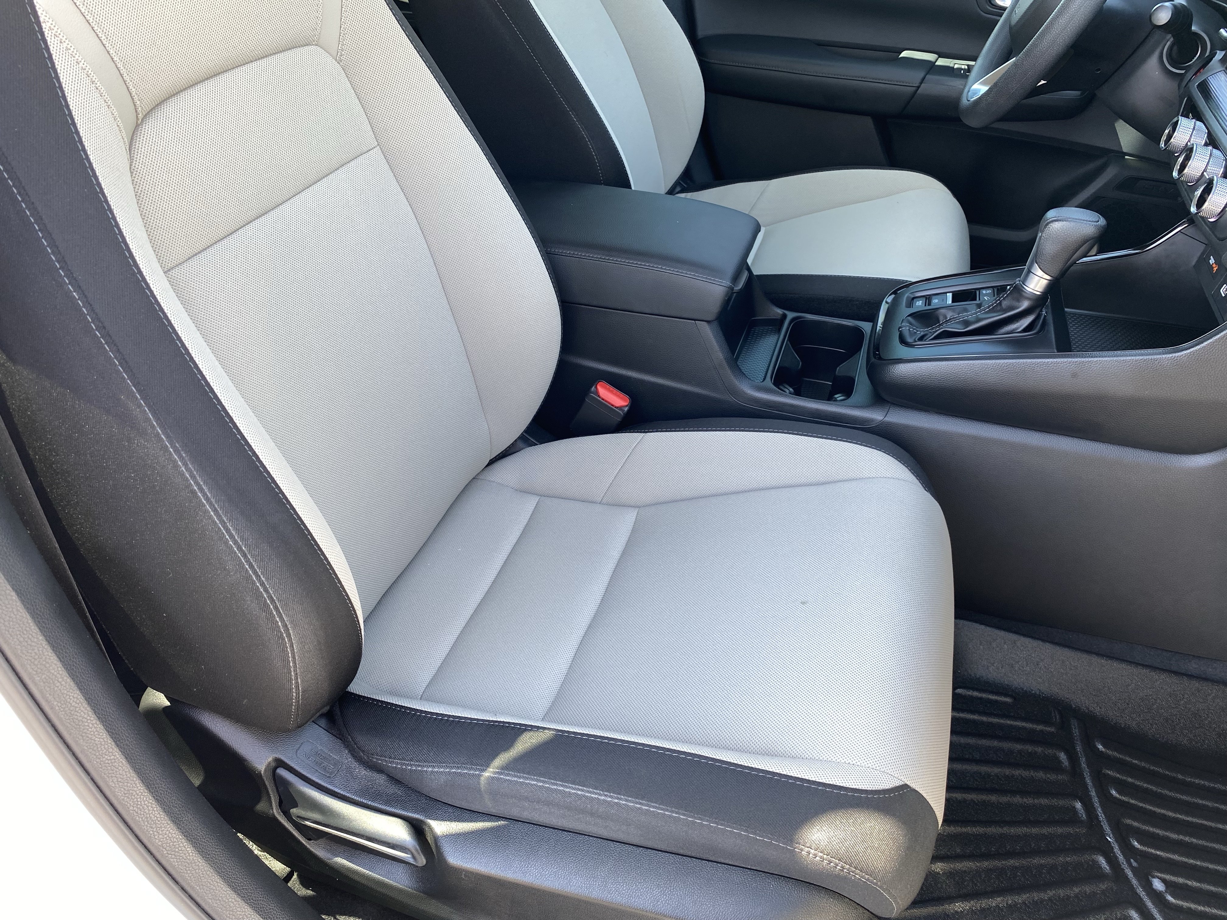 Used 2023 Honda CR-V EX image 10