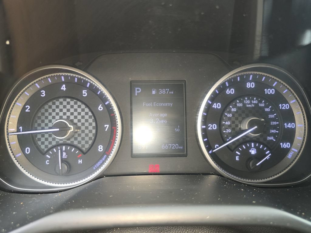 Used 2020 Hyundai Elantra SE w/ Winter Weather Package FWD image 16