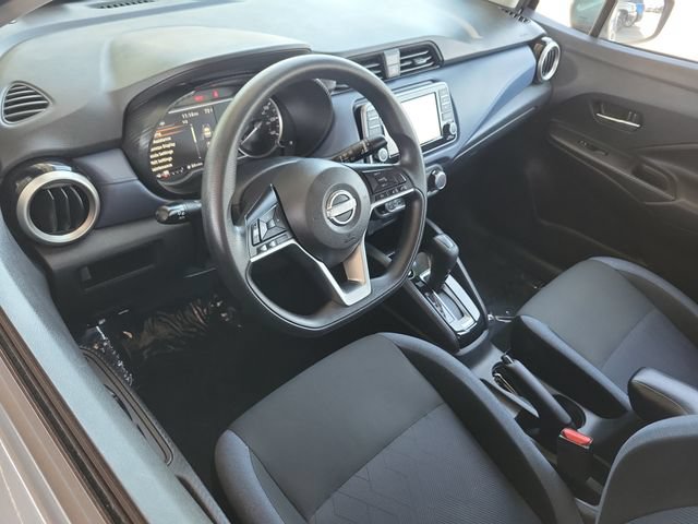 Used 2024 Nissan Versa SV FWD image 6