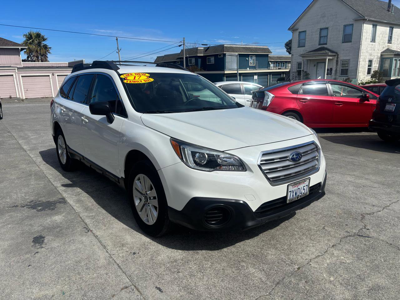 Used 2017 Subaru Outback 2.5i image 2