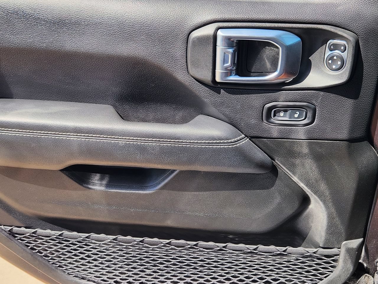 Used 2022 Jeep Gladiator Overland AWD/4WD image 21