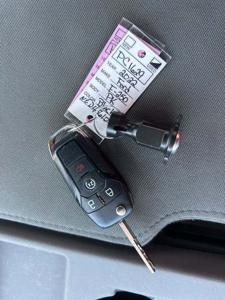 Used 2022 Ford F250 XL w/ STX Appearance Package image 33