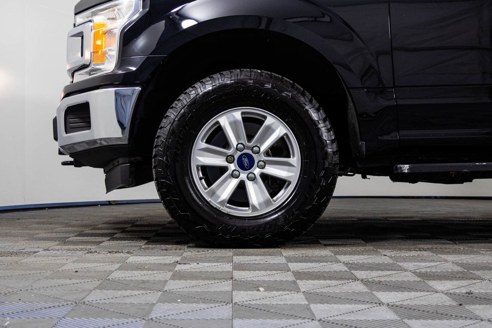 Used 2018 Ford F150 XLT image 41