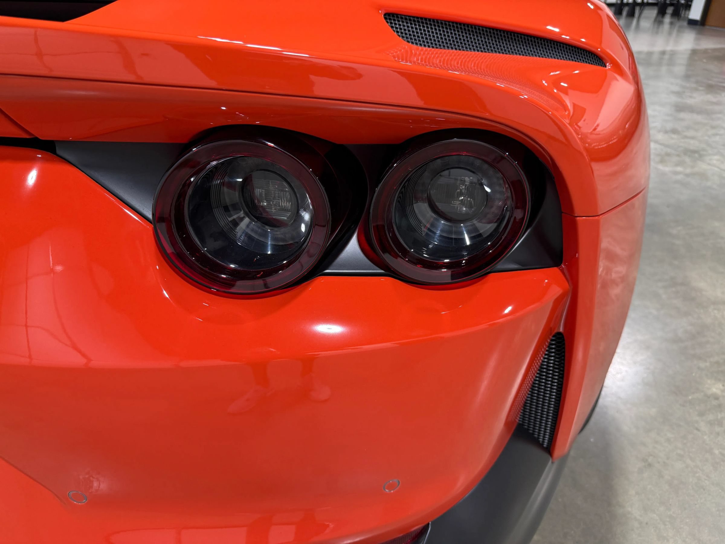 Used 2020 Ferrari 812 Superfast RWD image 38