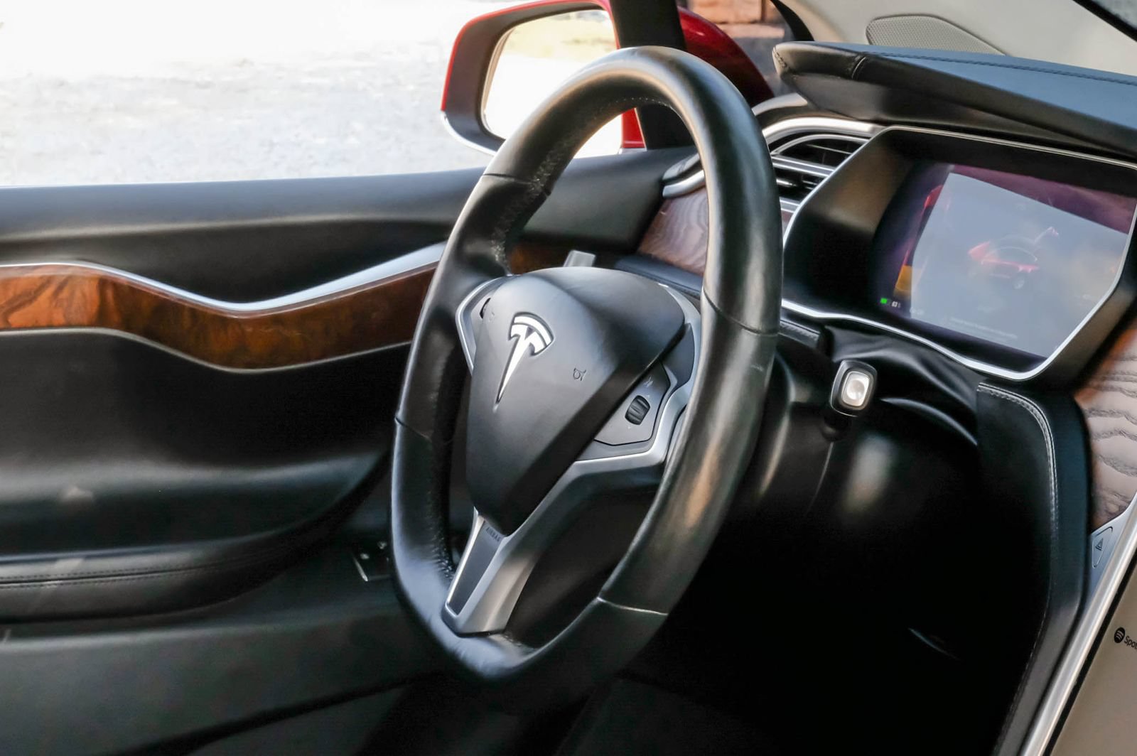 Used 2017 Tesla Model X 75D AWD/4WD image 12