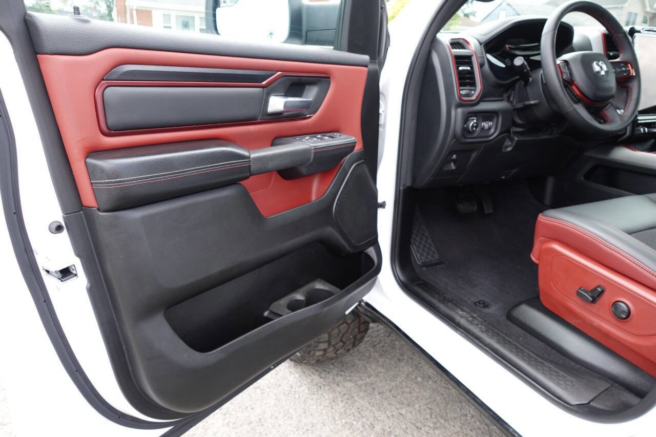 Used 2025 RAM 1500 Rebel image 15