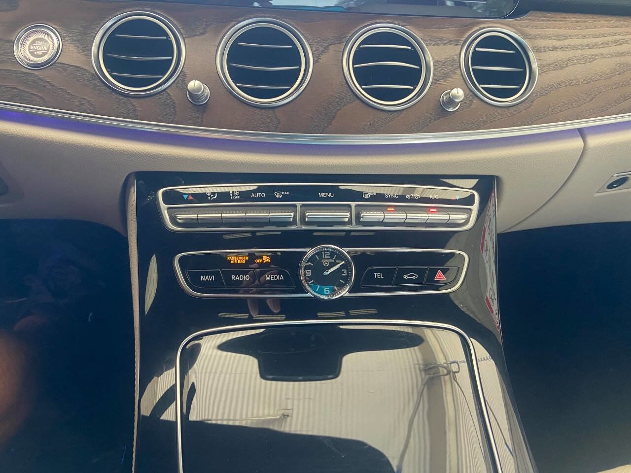 Used 2017 Mercedes-Benz E 300 image 19