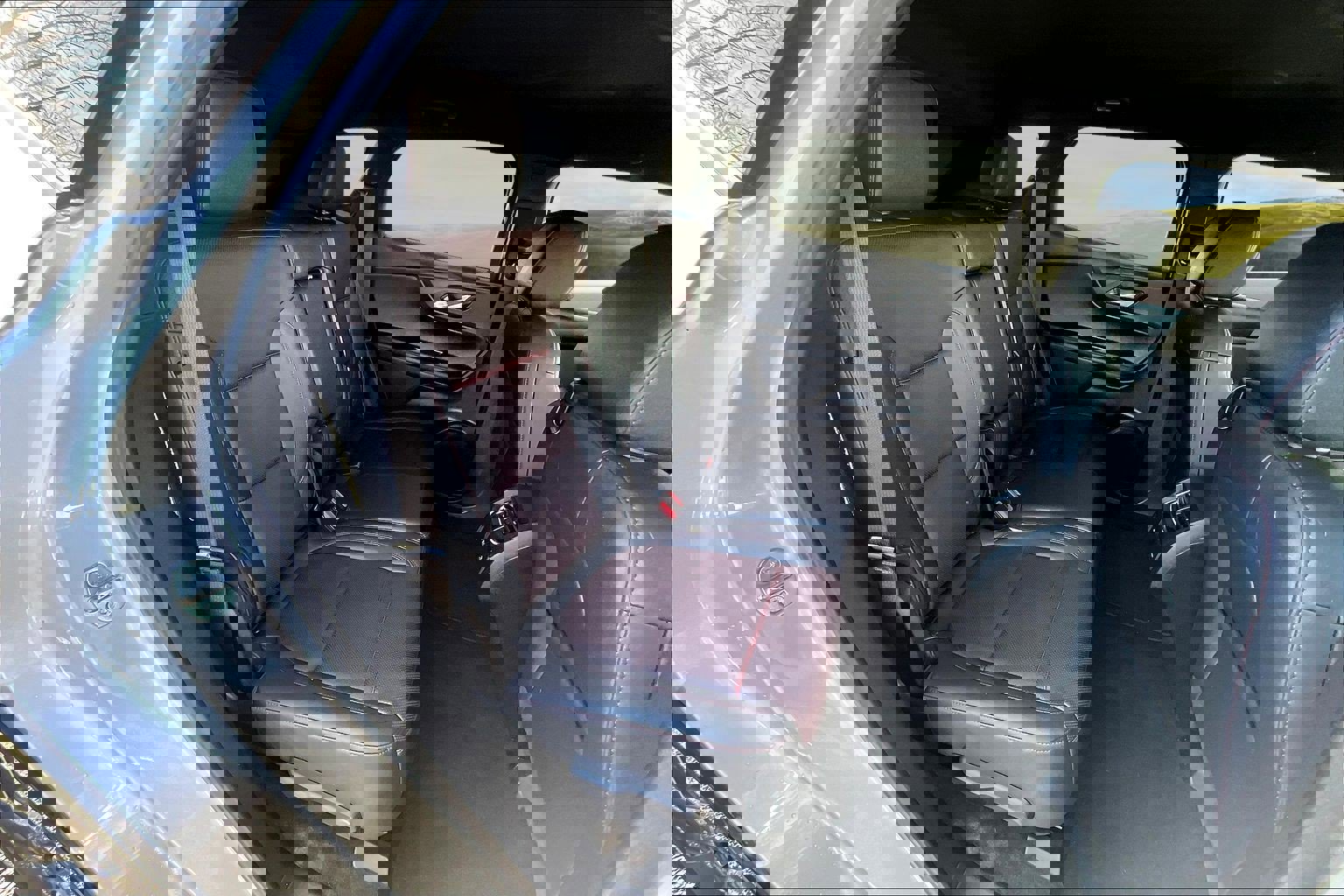 Used 2022 Chevrolet Blazer RS w/ Enhanced Convenience Package image 16