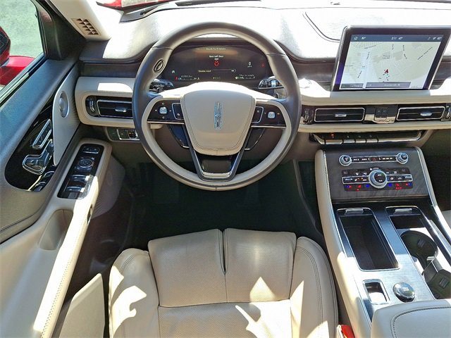 Used 2020 Lincoln Aviator Reserve w/ Equipment Group 202A image 11