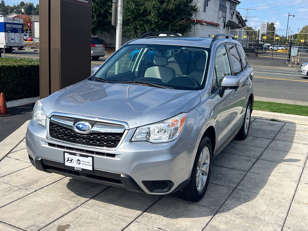 Used 2015 Subaru Forester 2.5i Premium AWD/4WD image 3