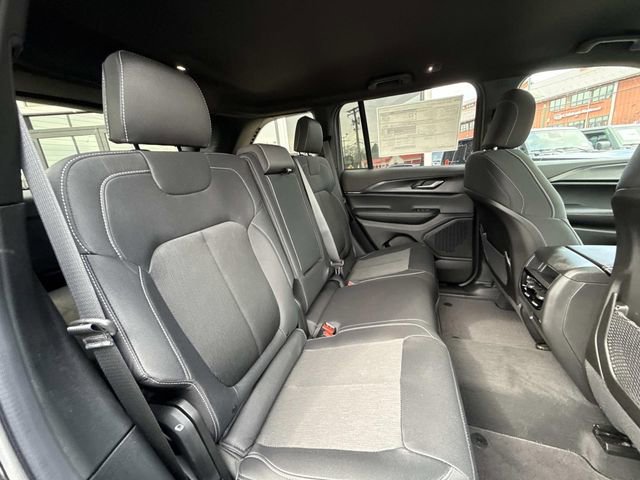 New 2026 Jeep Grand Cherokee Laredo image 36