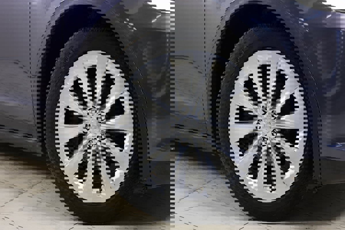 Used 2017 Tesla Model X 75D image 11