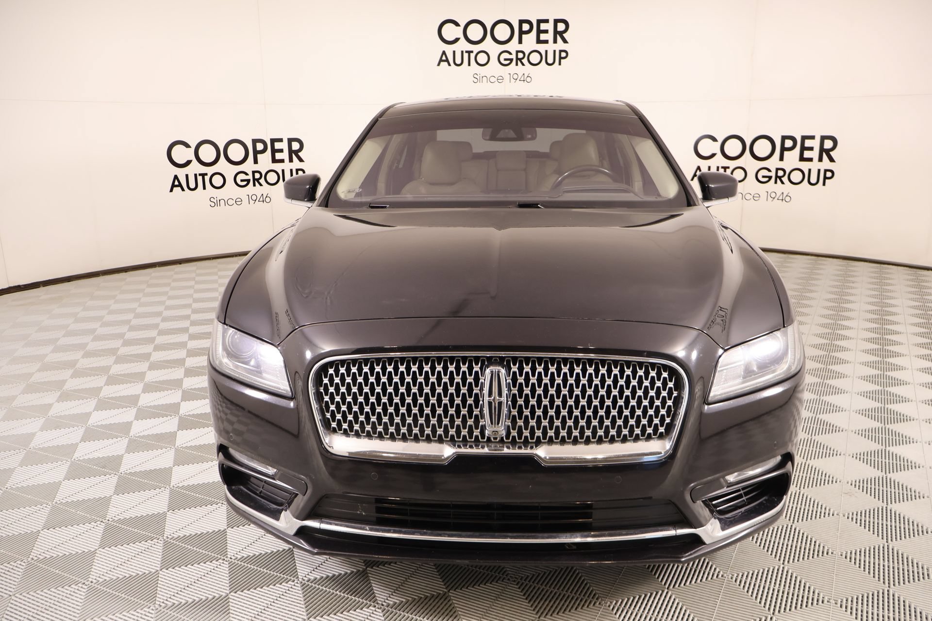 Used 2019 Lincoln Continental Reserve FWD image 9