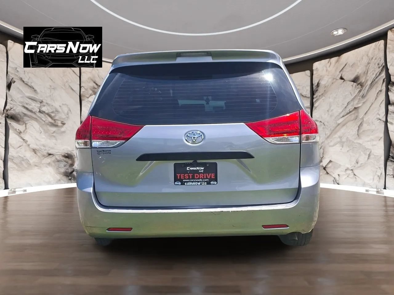 Used 2013 Toyota Sienna L FWD image 5