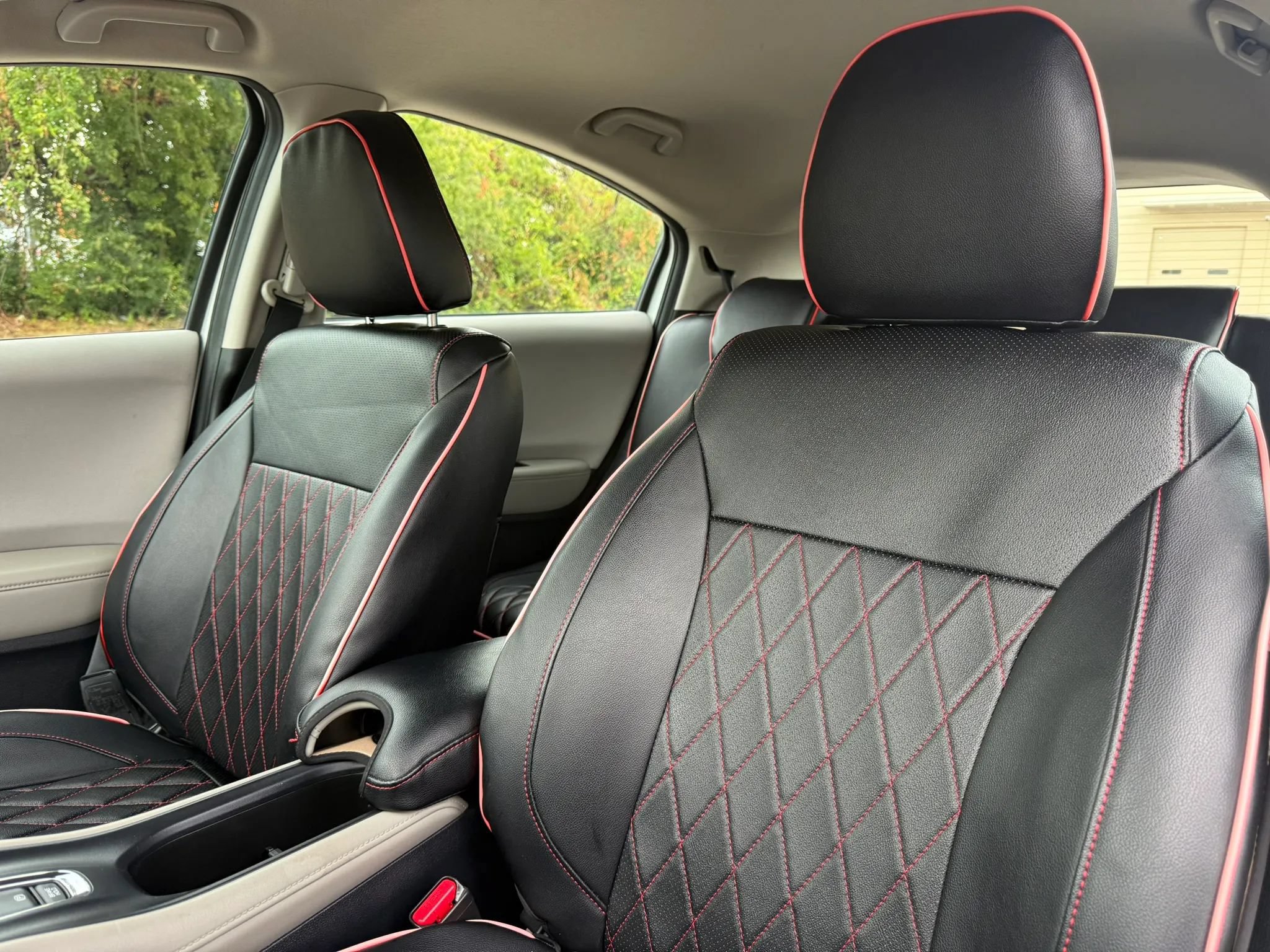 Used 2016 Honda HR-V LX image 9