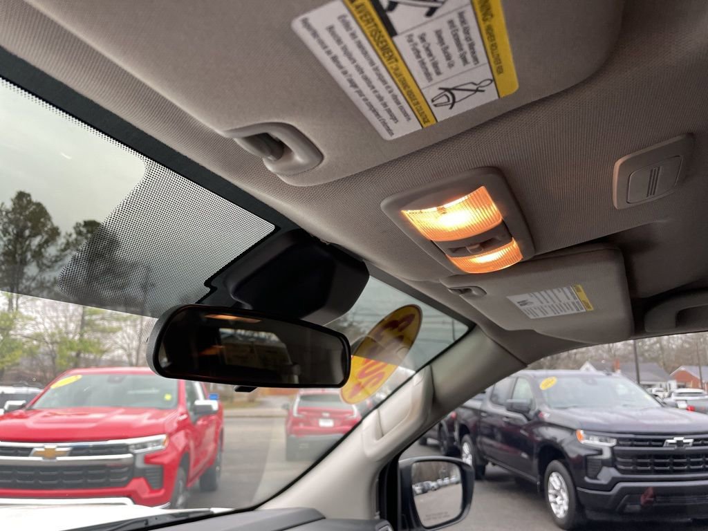 Used 2023 Nissan Frontier SV image 20