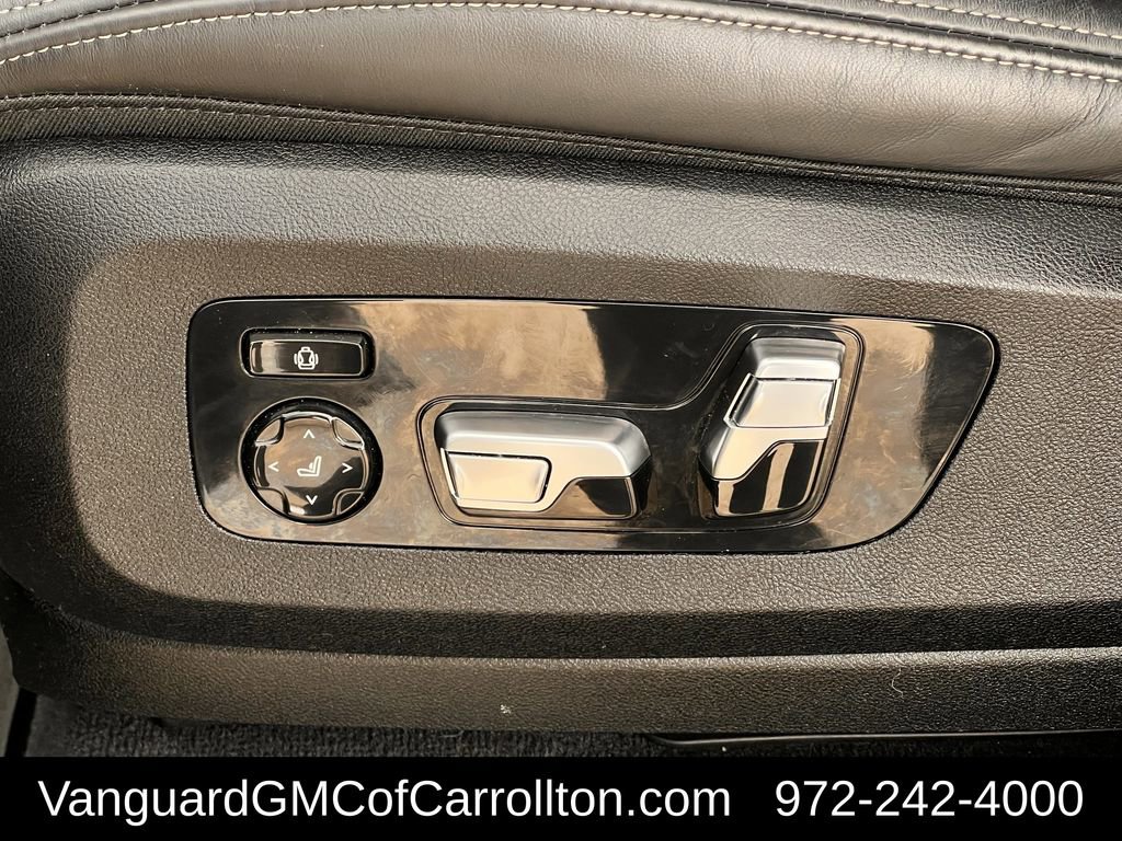 Used 2025 BMW X7 xDrive40i w/ M Sport Package image 28