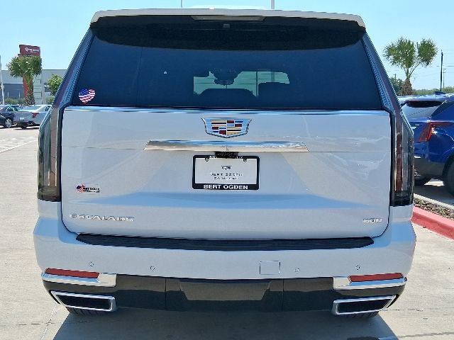 New 2026 Cadillac Escalade ESV Luxury w/ Touring Package RWD image 5
