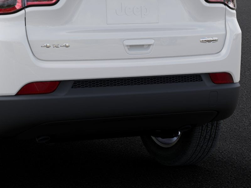 New 2026 Jeep Compass Latitude AWD/4WD image 13