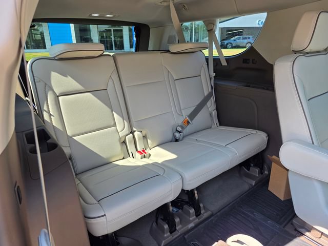 Used 2024 GMC Yukon XL Denali w/ Advanced Technology Package AWD/4WD image 42