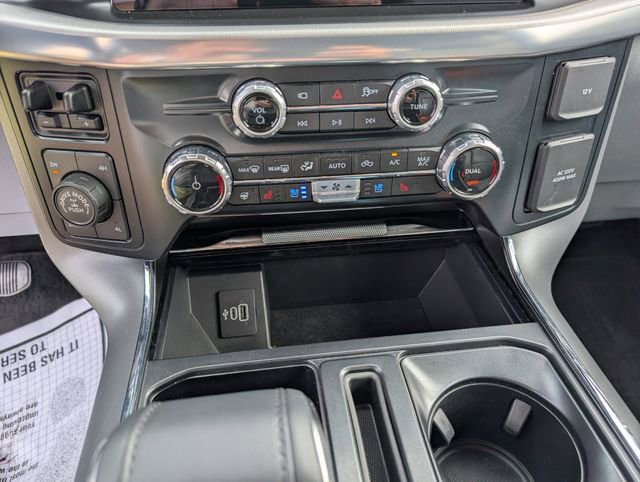 Used 2025 Ford F150 Lariat w/ Equipment Group 501A Mid image 14
