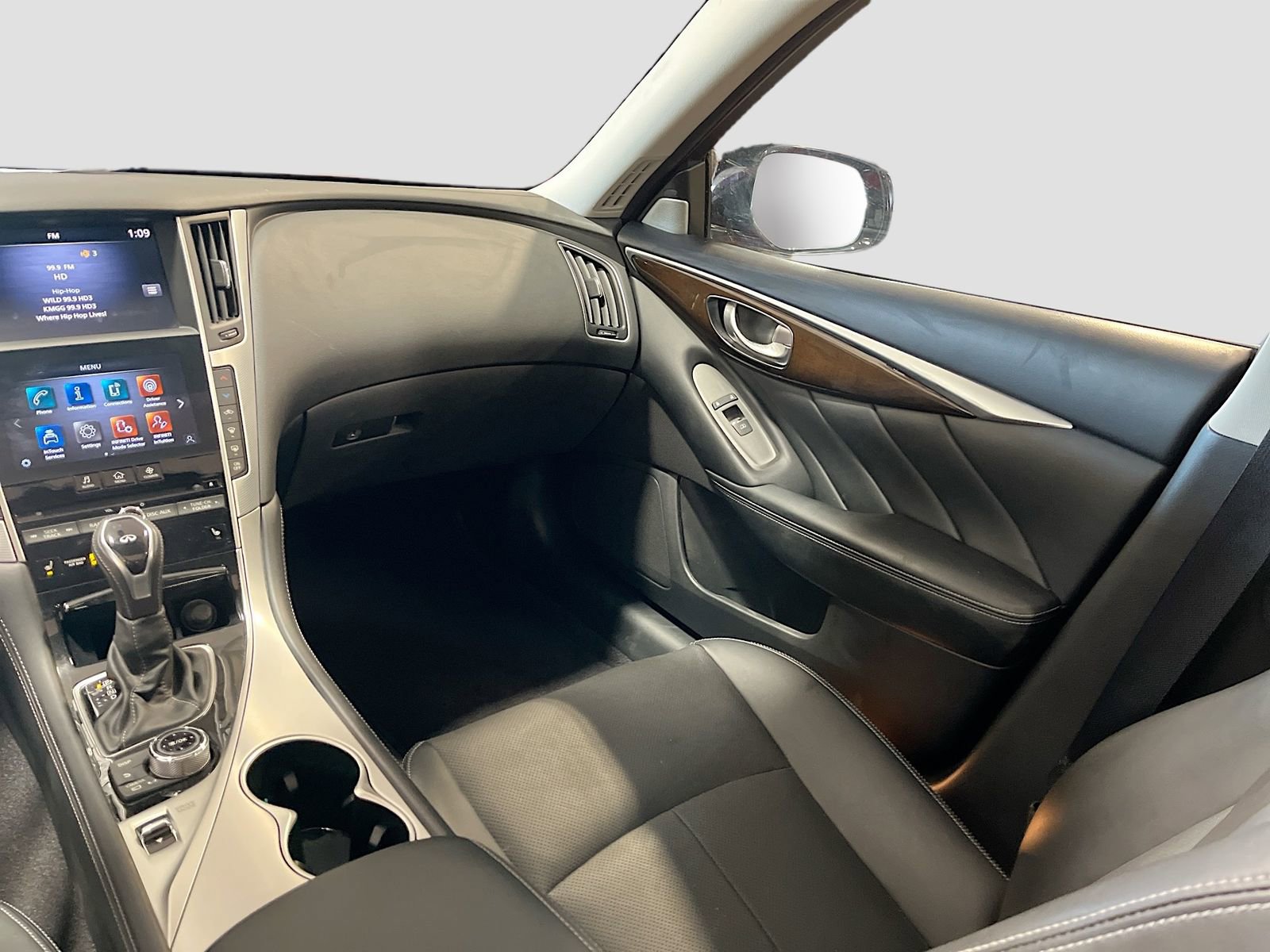 Used 2024 INFINITI Q50 Luxe w/ Cargo Package AWD/4WD image 24